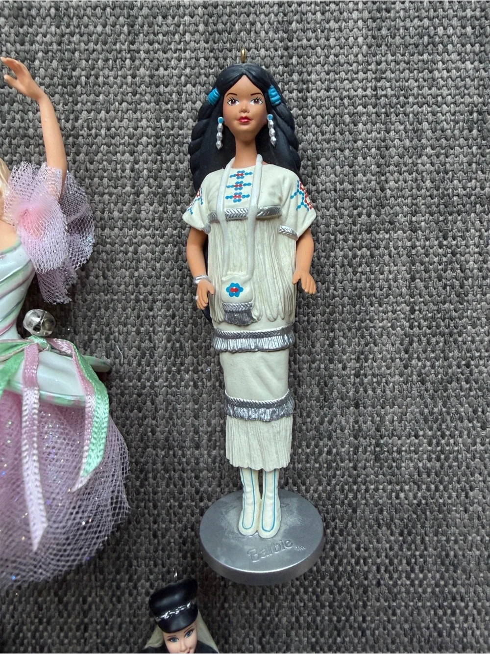 Set Of 6 Dolls Of The World Barbie & Keepsake Ornaments 1990s Hallmark Mattel